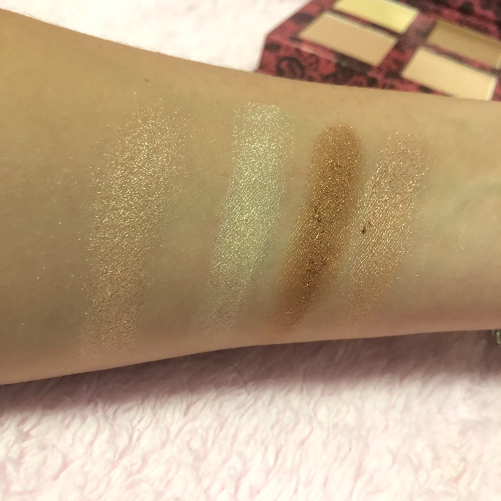 Beauty creations scandalous glow highlighters